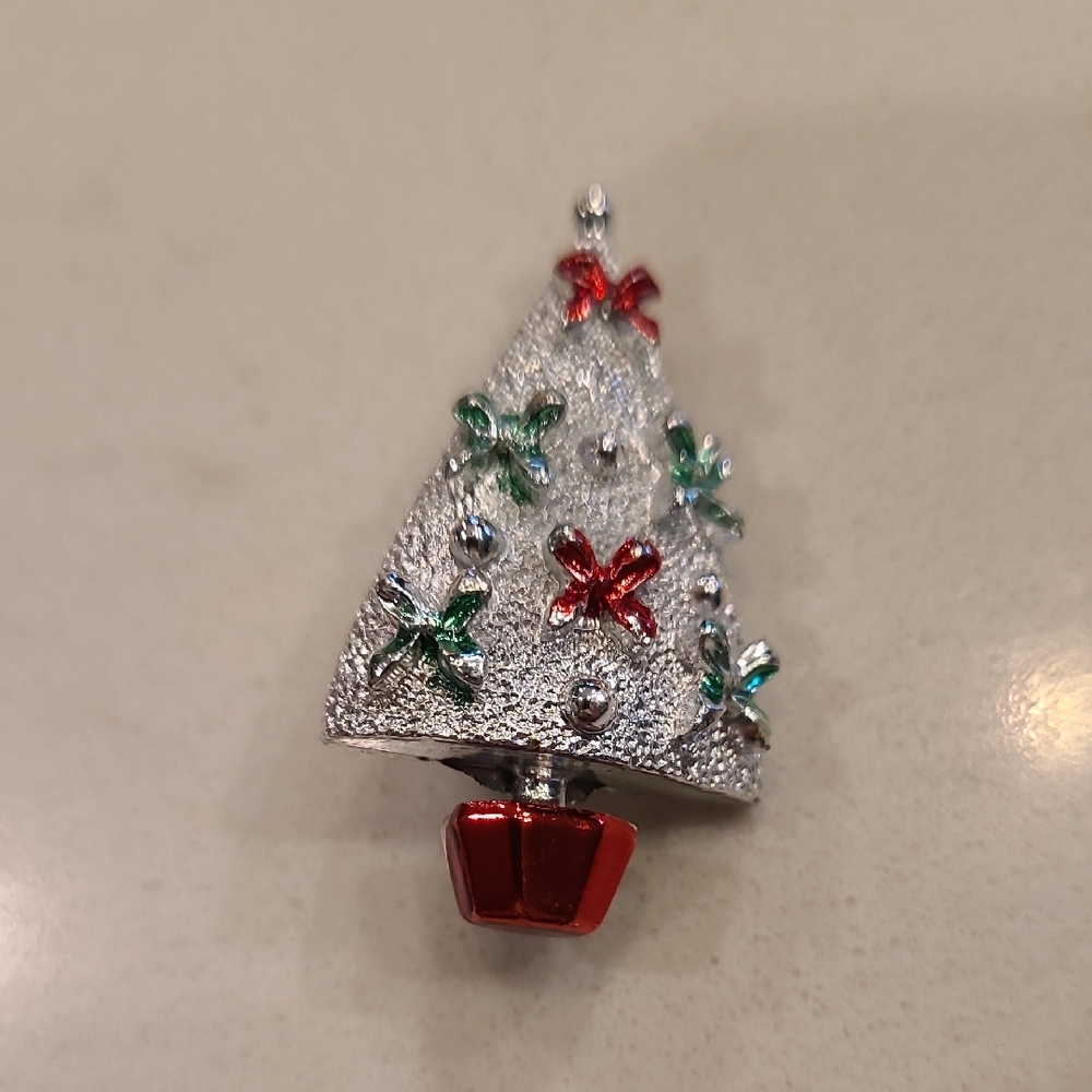 Festive Silver Christmas Tree Brooch